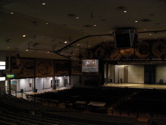 Mitchell SD Fixing the Brakes and The Corn Palace - 15